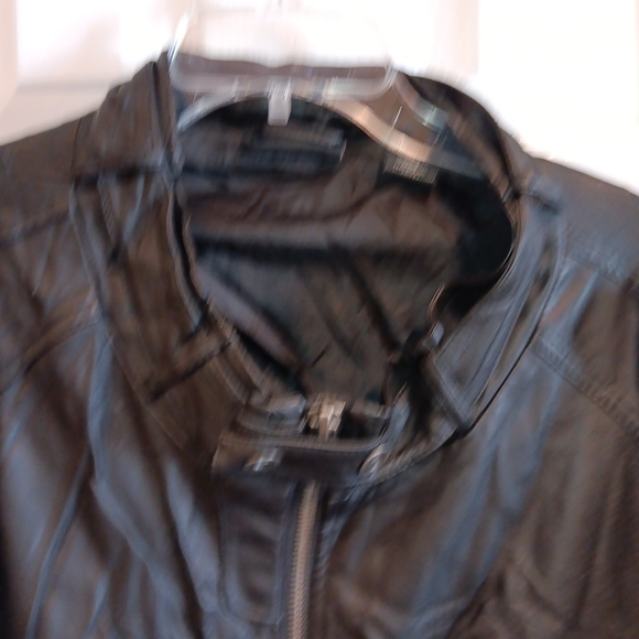 Jacket - Picture 9 of 10